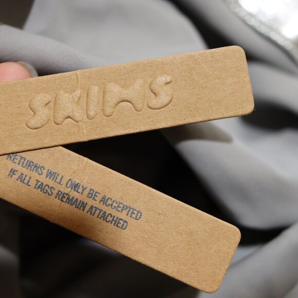 SKIMS Metallic Silver Swim Bottoms Leggings Capri 4X NWT - Picture 9 of 10